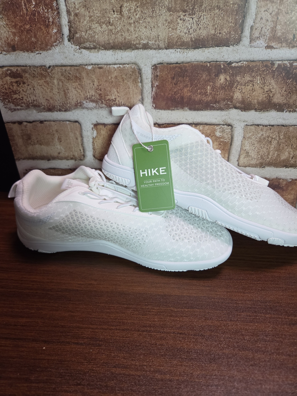 HIKE FootWear Pull Tab Sneakers Women's 9 / 9.5 Men's 7 /7.5 New With Tags